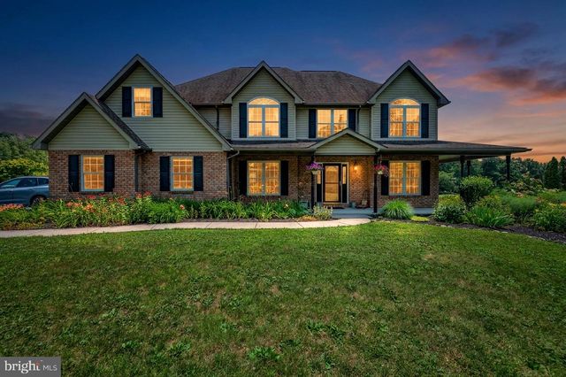 137 LAKEVIEW RD, Bernville, PA 19506