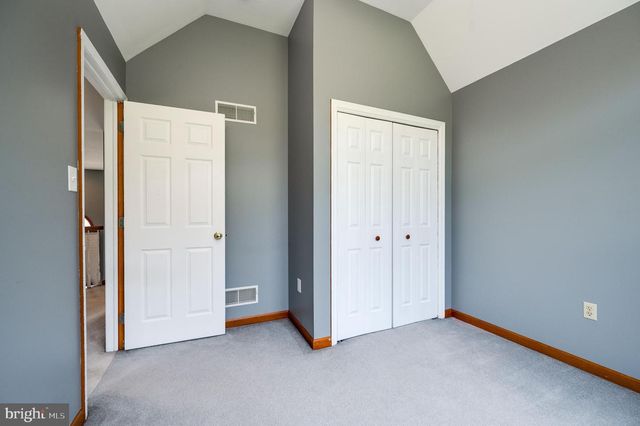 137 LAKEVIEW RD, Bernville, PA 19506