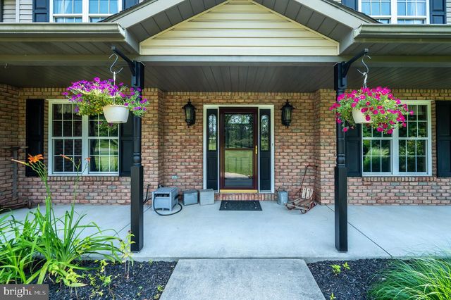 137 LAKEVIEW RD, Bernville, PA 19506