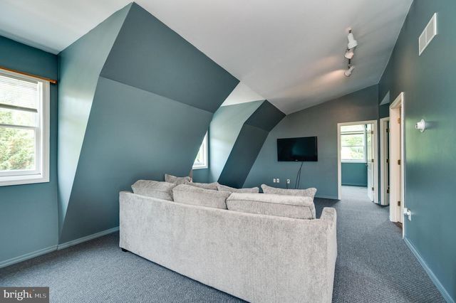 137 LAKEVIEW RD, Bernville, PA 19506