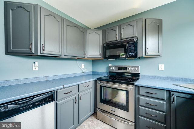 137 LAKEVIEW RD, Bernville, PA 19506