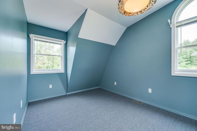 137 LAKEVIEW RD, Bernville, PA 19506