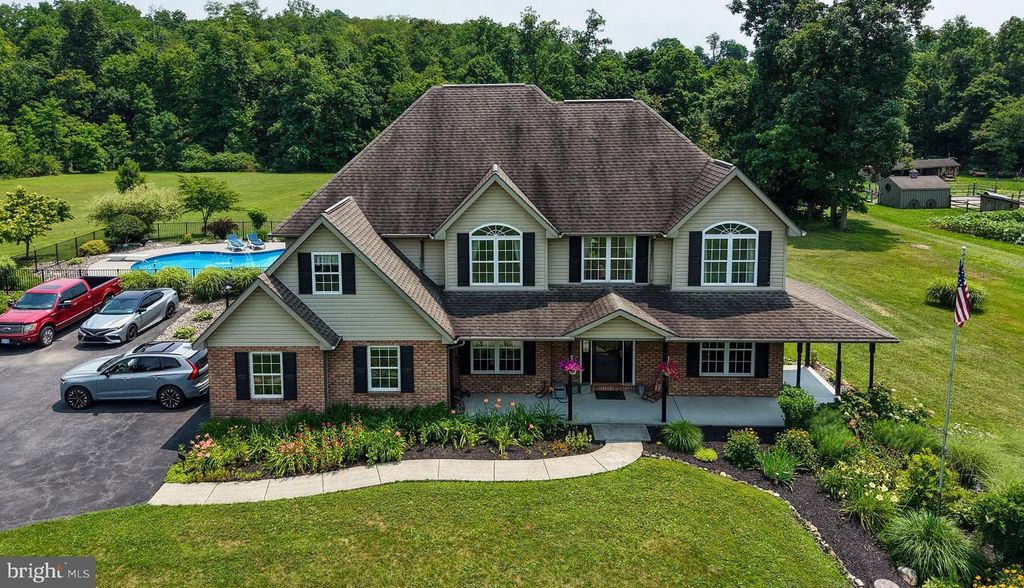 137 LAKEVIEW RD, Bernville, PA 19506