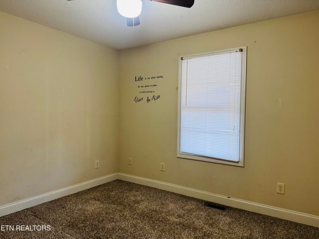 108 Stem Lane, Clinton, TN 37716