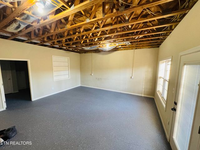 108 Stem Lane, Clinton, TN 37716