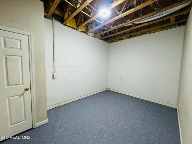 108 Stem Lane, Clinton, TN 37716