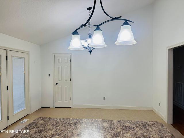 108 Stem Lane, Clinton, TN 37716