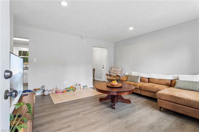 4316 Taylor RD, Chesapeake, VA 23321