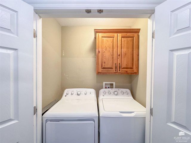 605 Harland Drive, Manhattan, KS 66503