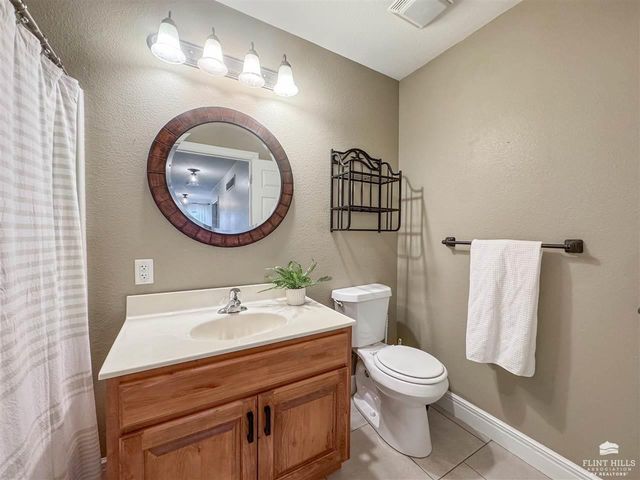605 Harland Drive, Manhattan, KS 66503