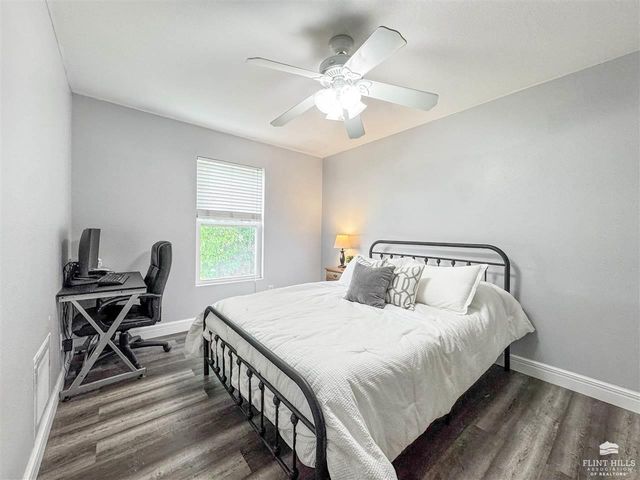 605 Harland Drive, Manhattan, KS 66503
