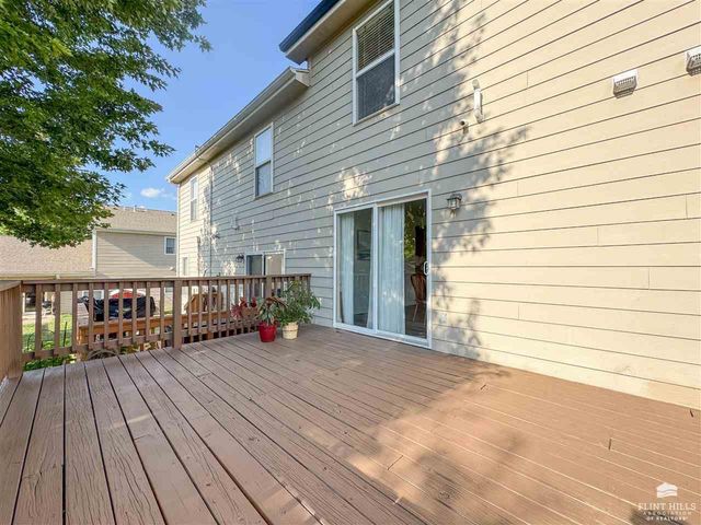 605 Harland Drive, Manhattan, KS 66503