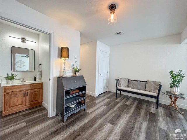 605 Harland Drive, Manhattan, KS 66503