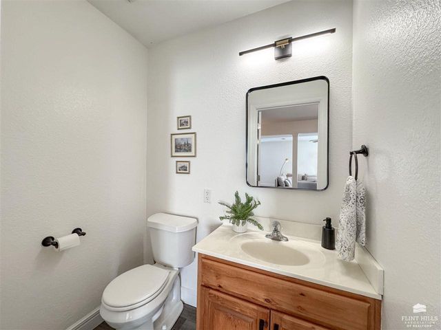 605 Harland Drive, Manhattan, KS 66503