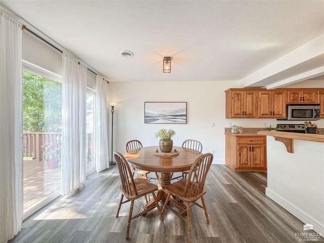 605 Harland Drive, Manhattan, KS 66503