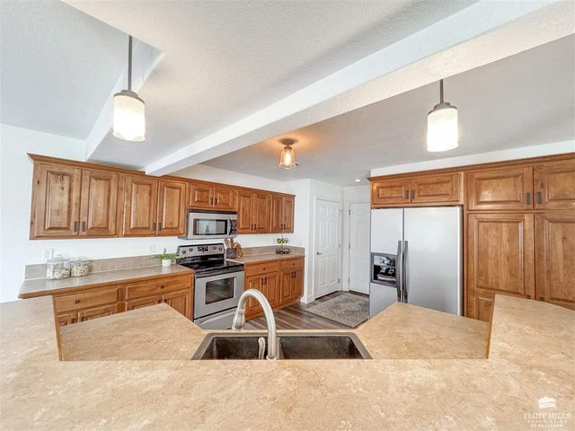 605 Harland Drive, Manhattan, KS 66503