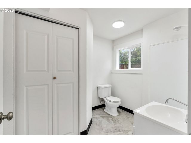 5071 Se MASON Ln, Milwaukie, OR 97222