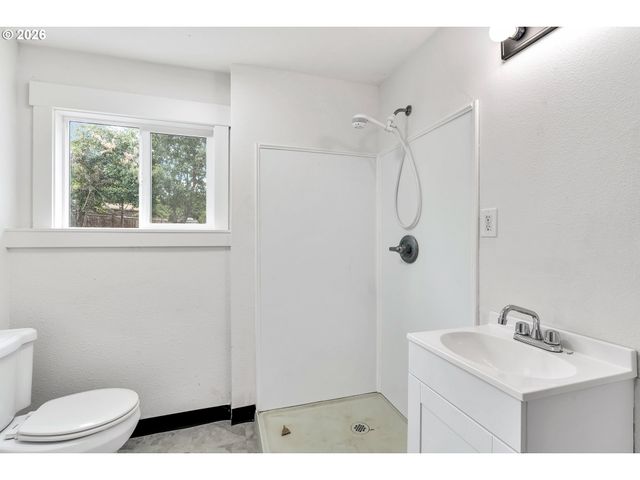 5071 Se MASON Ln, Milwaukie, OR 97222