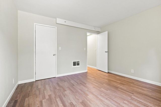 349 Philip Drive 307, Daly City, CA 94015