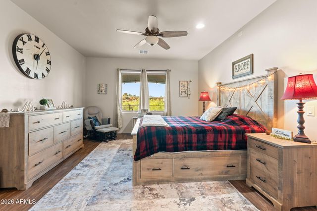 960 W MCLEAN Drive, Wickenburg, AZ 85390