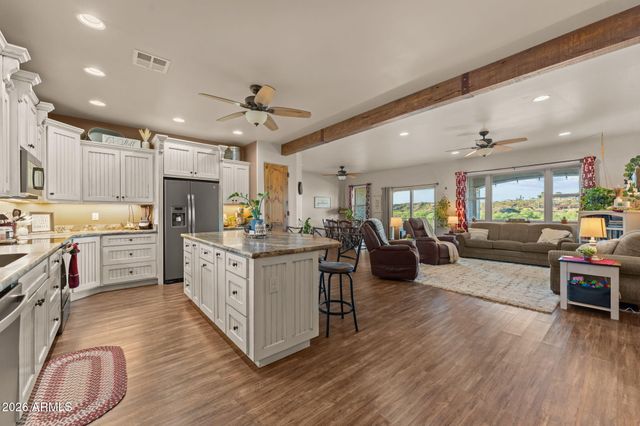 960 W MCLEAN Drive, Wickenburg, AZ 85390