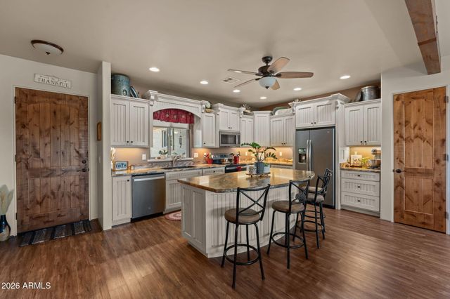 960 W MCLEAN Drive, Wickenburg, AZ 85390