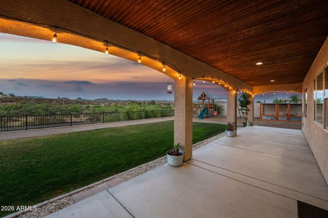 960 W MCLEAN Drive, Wickenburg, AZ 85390