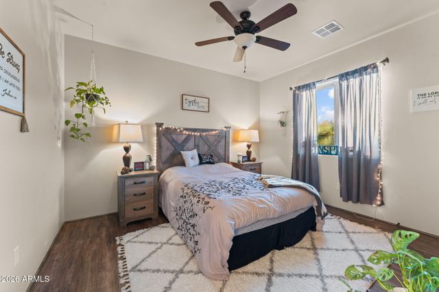 960 W MCLEAN Drive, Wickenburg, AZ 85390