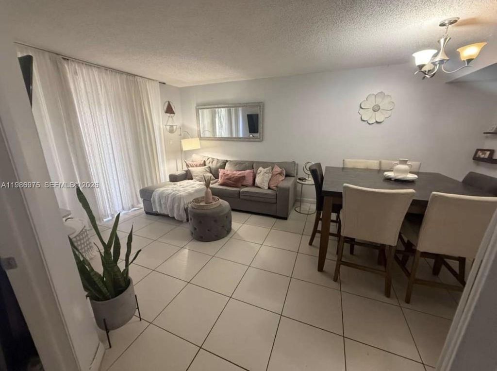 8275 SW 152nd Ave D-115, Miami, FL 33193