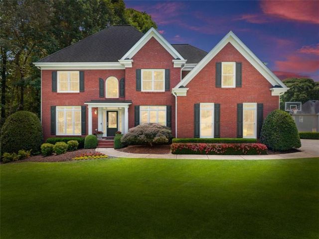 1332 Napier Close, Lawrenceville, GA 30044