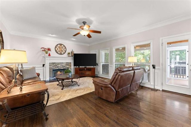 1332 Napier Close, Lawrenceville, GA 30044