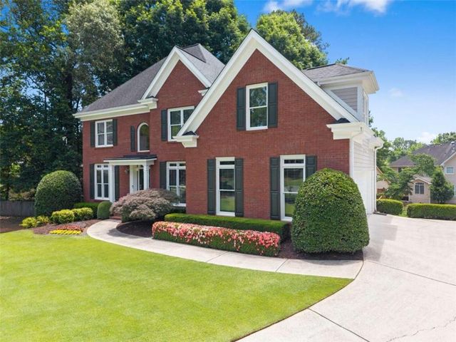 1332 Napier Close, Lawrenceville, GA 30044