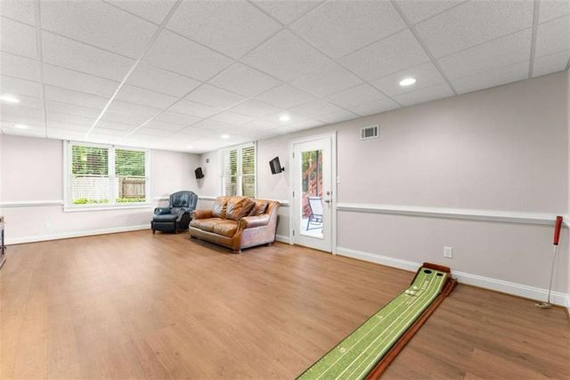 1332 Napier Close, Lawrenceville, GA 30044