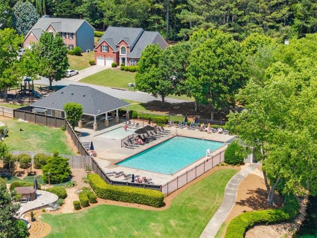 1332 Napier Close, Lawrenceville, GA 30044