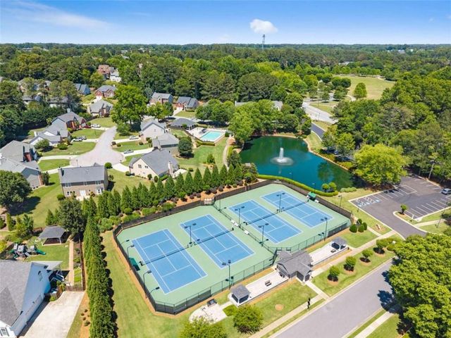 1332 Napier Close, Lawrenceville, GA 30044