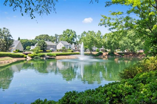 1332 Napier Close, Lawrenceville, GA 30044