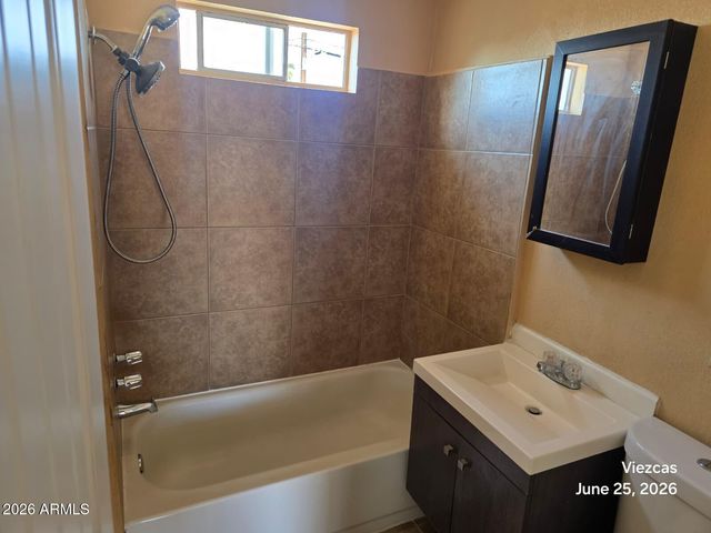 1132 E 4TH Street, Casa Grande, AZ 85122