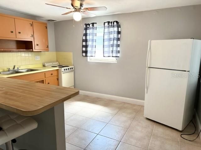 2035 EDGEWATER DRIVE 10, Clearwater, FL 33755