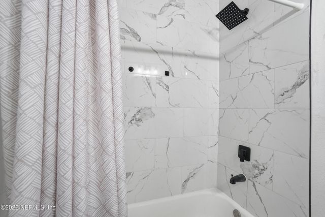 6144 FORDHAM Circle W, Jacksonville, FL 32217