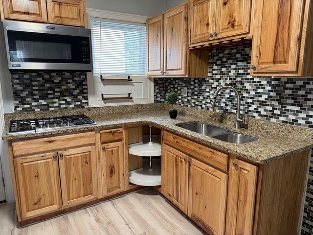 409 Moody St 1, Lowell, MA 01854