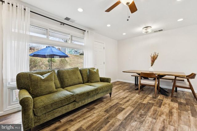 7433 BATH ST, Springfield, VA 22150