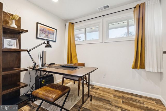 7433 BATH ST, Springfield, VA 22150