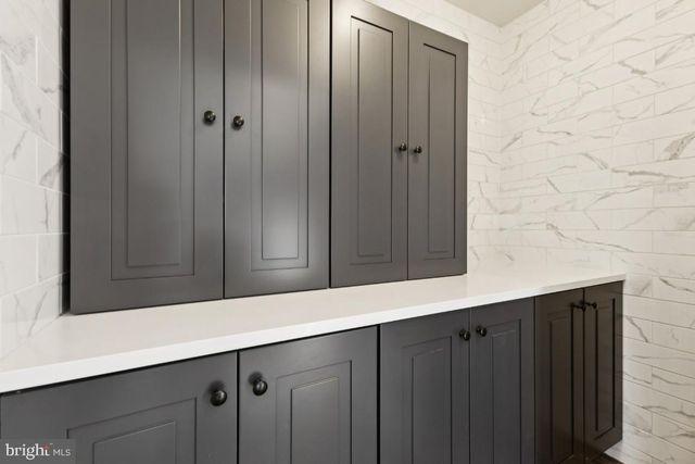 7433 BATH ST, Springfield, VA 22150