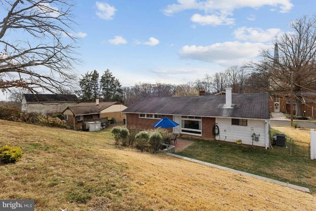 7433 BATH ST, Springfield, VA 22150