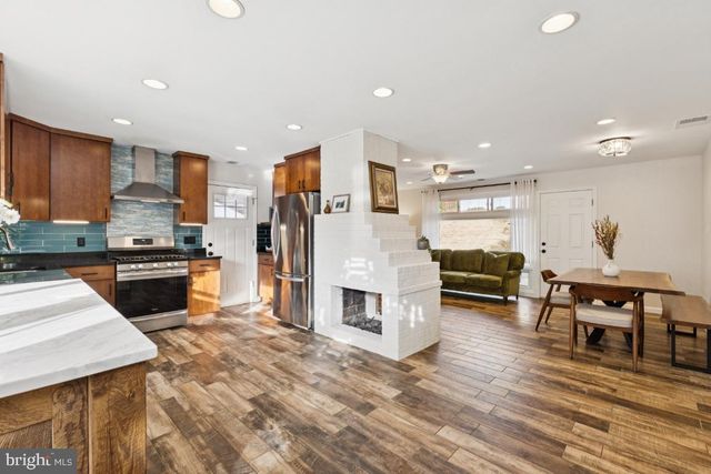 7433 BATH ST, Springfield, VA 22150