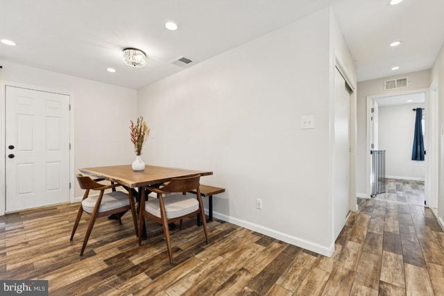 7433 BATH ST, Springfield, VA 22150