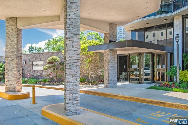 2077 Center Avenue 7G, Fort Lee, NJ 07024