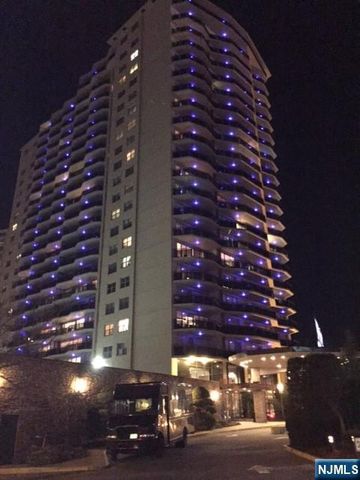 2077 Center Avenue 7G, Fort Lee, NJ 07024