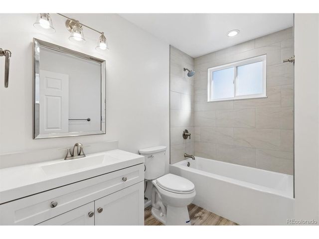 4880 S Cherokee St, Englewood, CO 80110