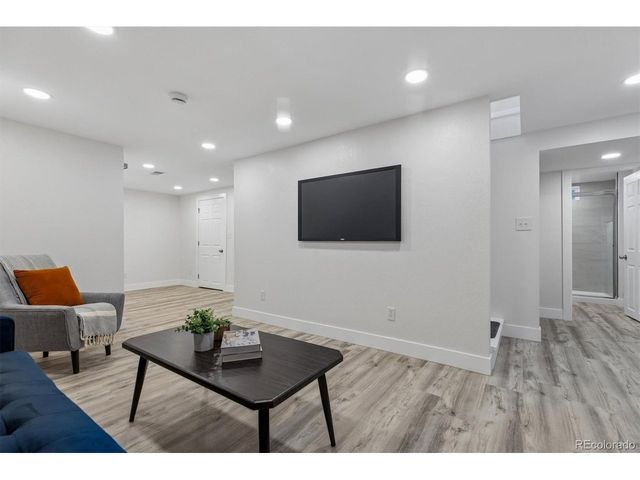 4880 S Cherokee St, Englewood, CO 80110